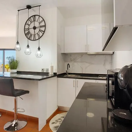 Lolita Com Terraco קאניקו