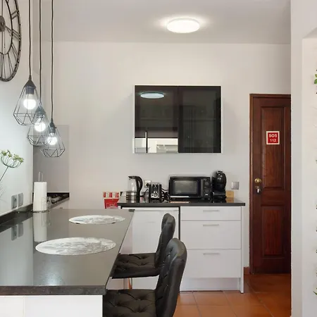 Апартаменты Lolita Com Terraco